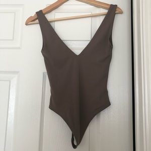 Babaton V-Neck Contour Bodysuit